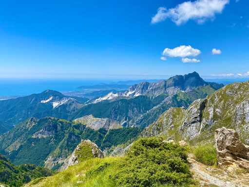 Read more about the article Blog Nr. 2 – Berge, Stadt, Meer, Berge und ein kleines Kätzchen