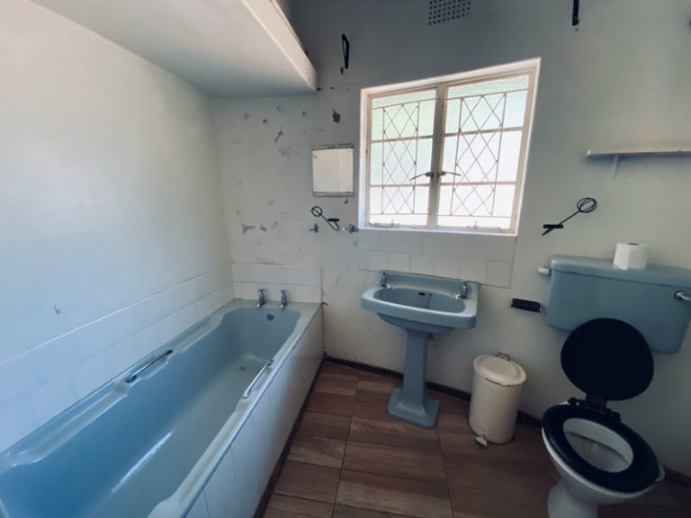 Die Badewanne lädt (nicht) zum Baden ein
