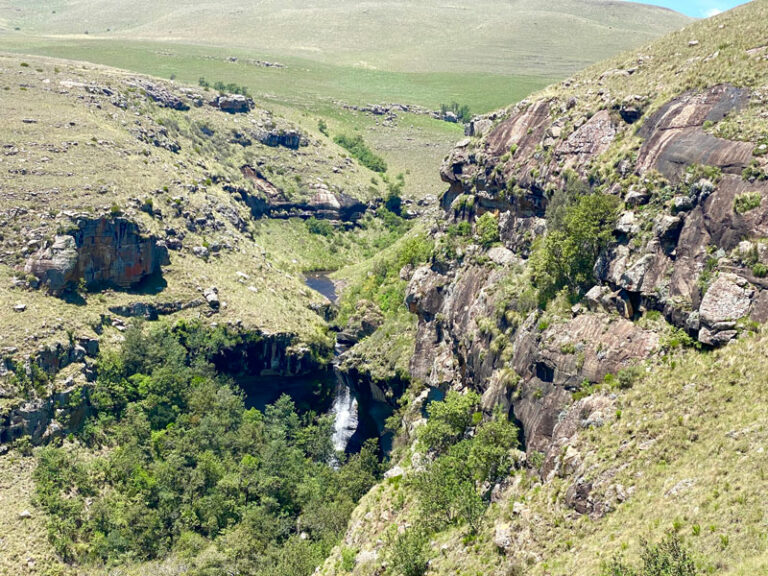 Wasserfall (und Caves)