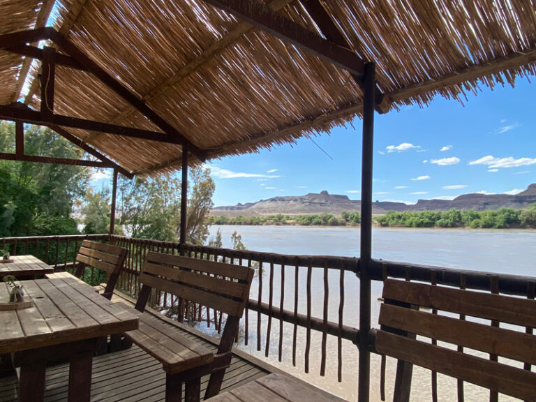Orange River Rafting Resort  an der Grenze zu Namibia