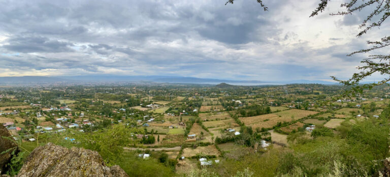 Blick über das Tal und Kisumu