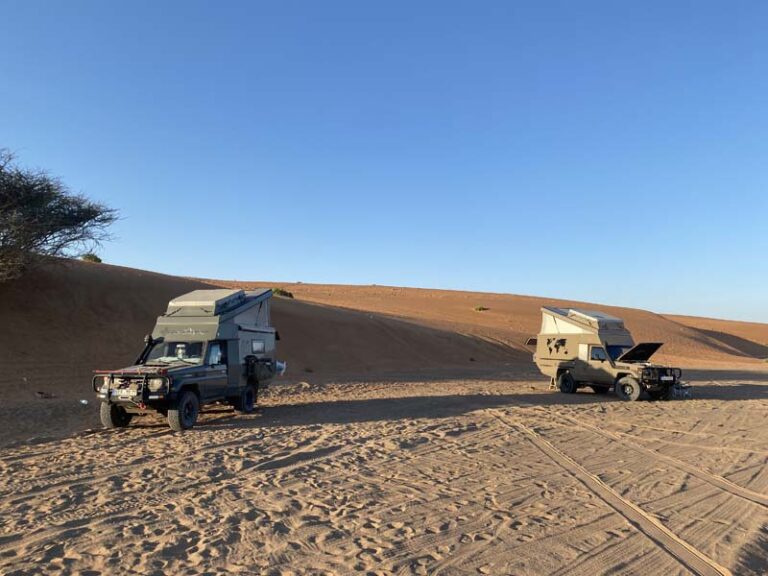 Unser Camp vor den ersten Dünen der Wahiba Sands