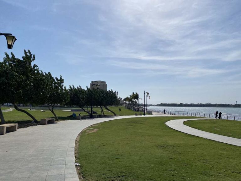 Der Corniche