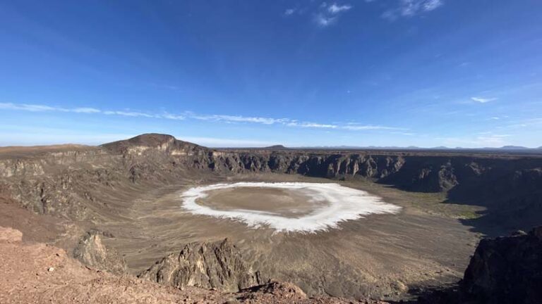 Schöner Al-Wa'bah Krater