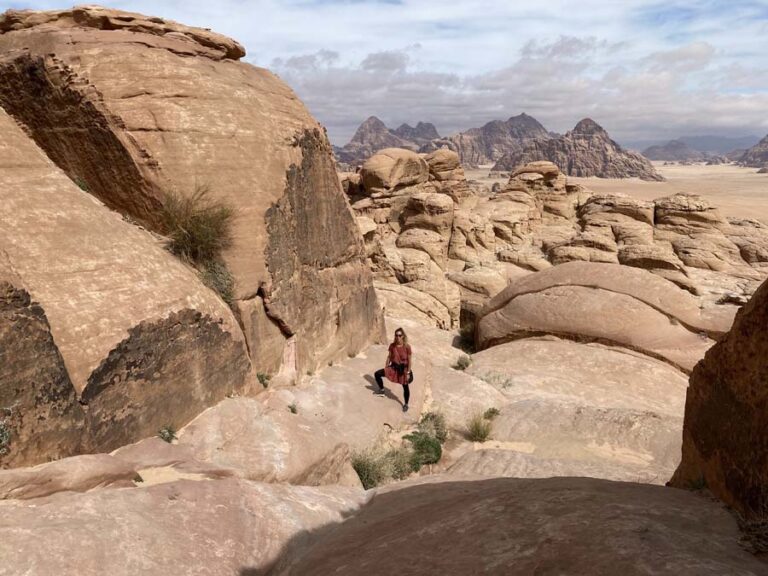 Weg zur Burdah Rock Bridge