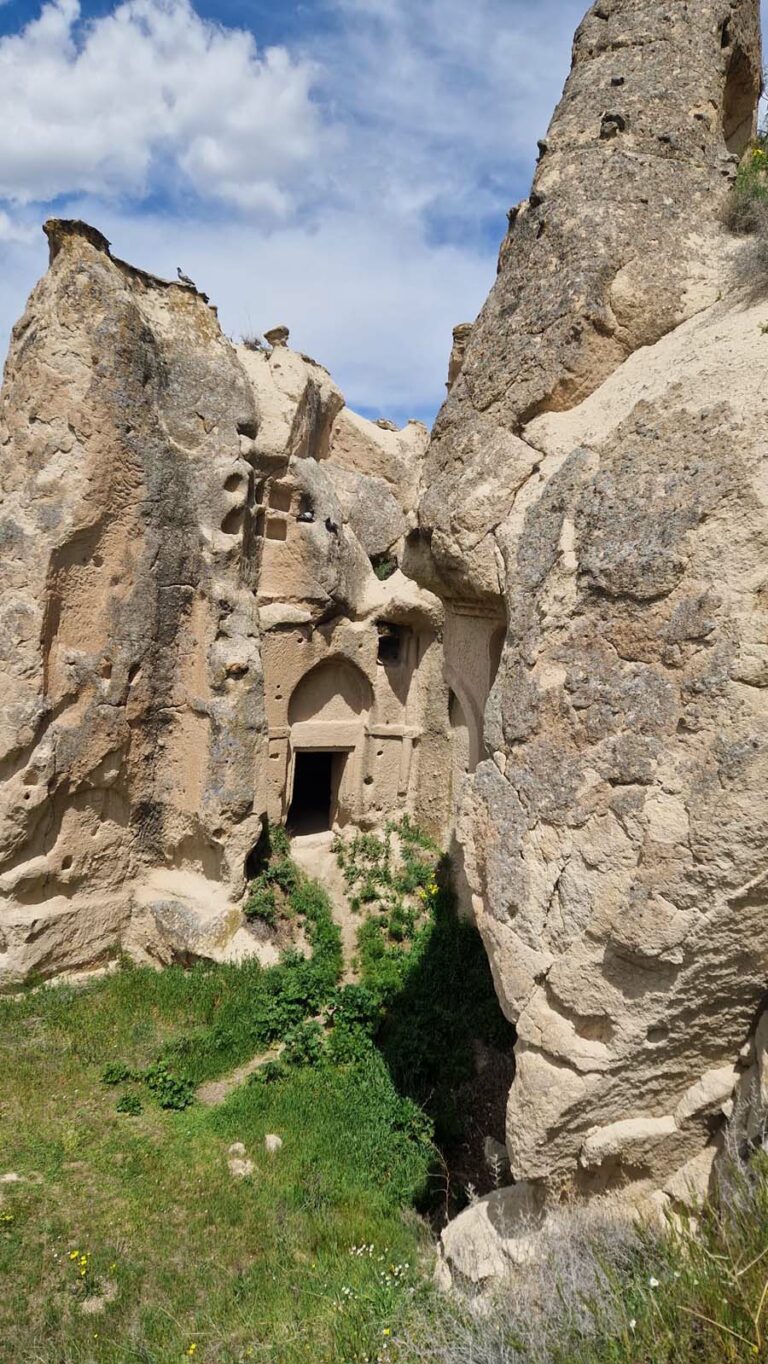 Viele Felsen sind auch Häuser