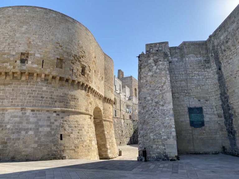 Alte Festungsmauern von Otranto