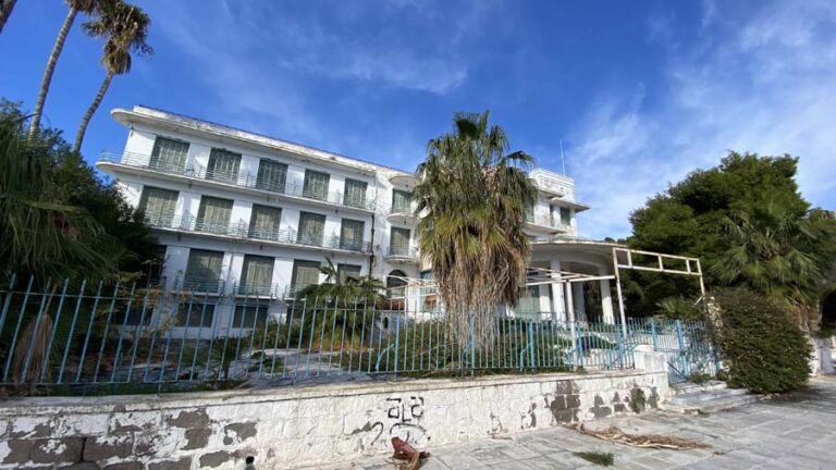 Hotelruine 1