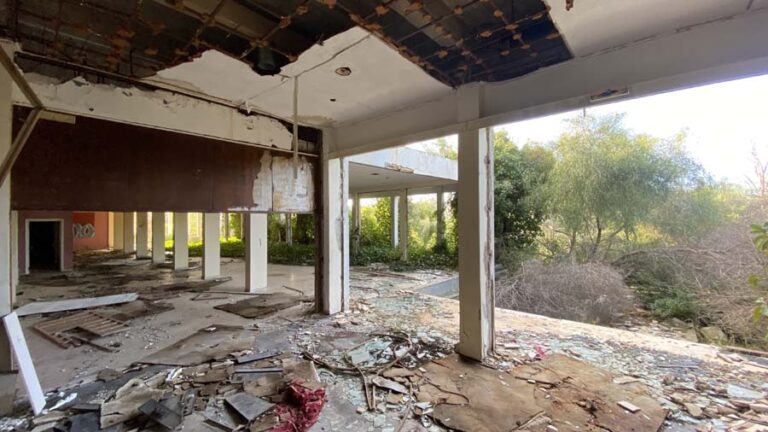 Hotelruine 2