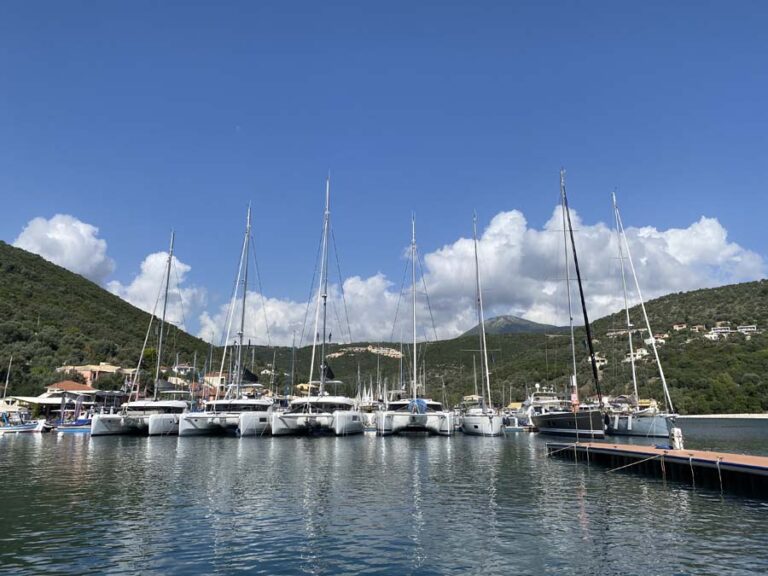 Der Hafen von Sivota