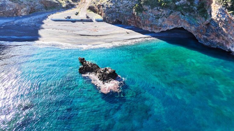 Petali Beach