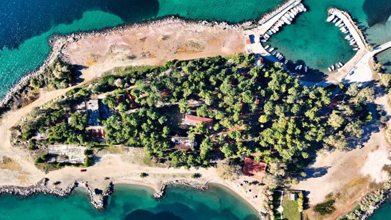 Island of Dreams aus der Luft