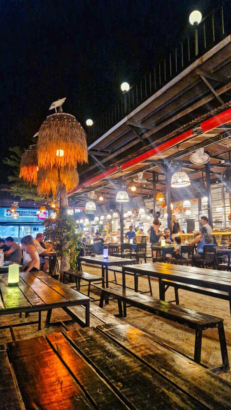 Der Night Market (oder eher Food Market)